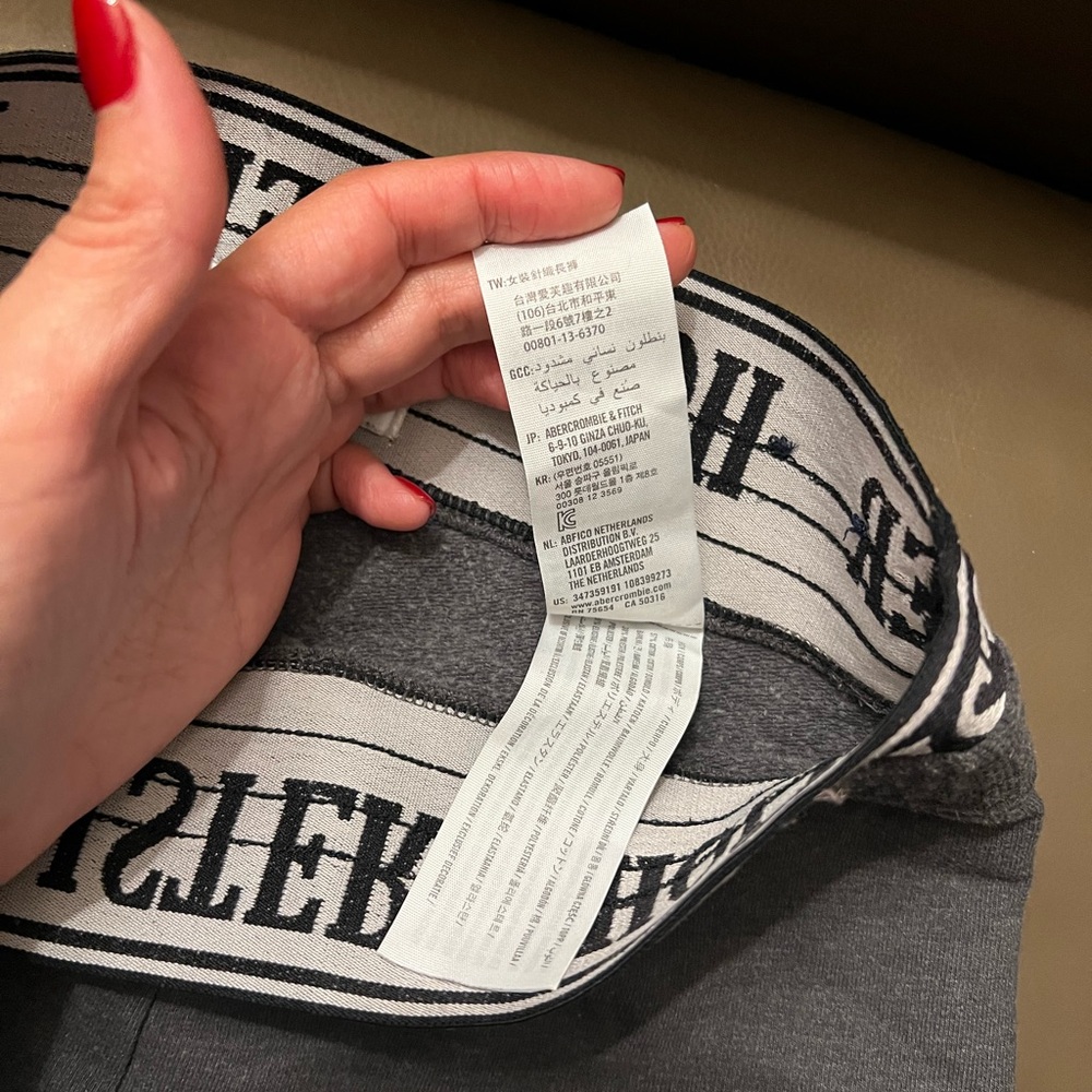 Hollister Logo Waistband Women's Gray Joggers - Picture 8 of 13